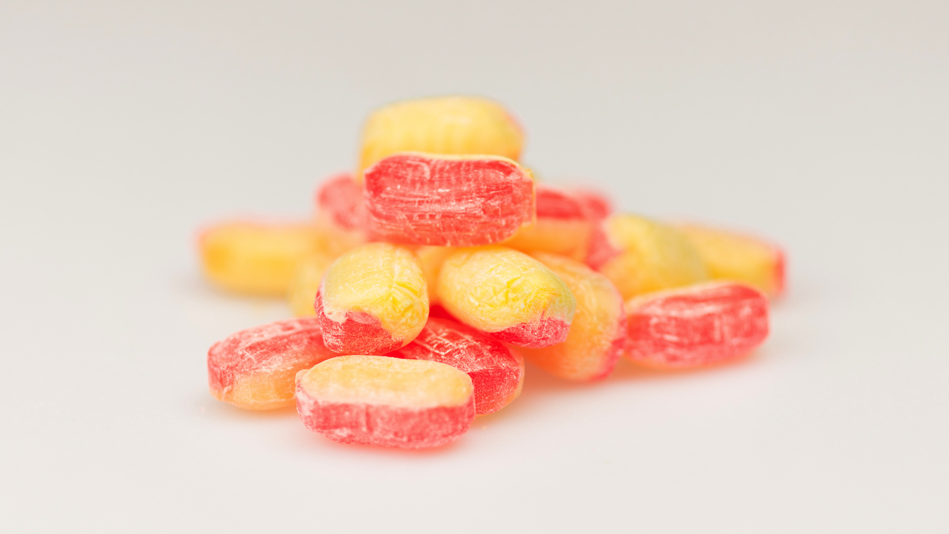 Traditional SugarFree Rhubarb and Custard Boiled Sweets Henleys